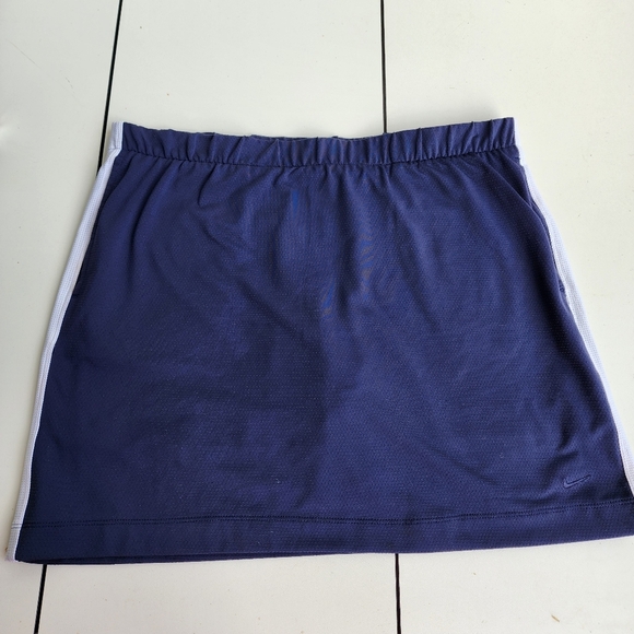 Nike Womens Golf Dri Fit Navy Blue White Stripe Skirt Skort Pockets Stretch M - Picture 1 of 11